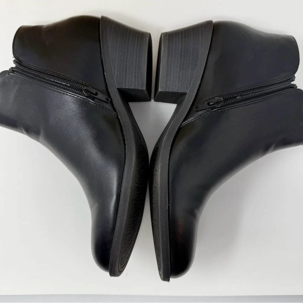 Frye & Co Boden Black Ankle Booties Women’s 9M Block Heel Side Zip Buckle Boots